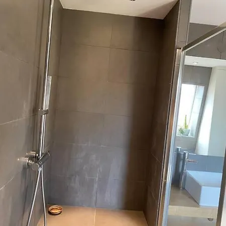 Les Murmures Des Toits - Hypercentre - Garage Prive 아파트 *