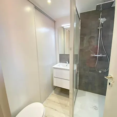 아파트 Les Murmures Des Toits - Hypercentre - Garage Prive